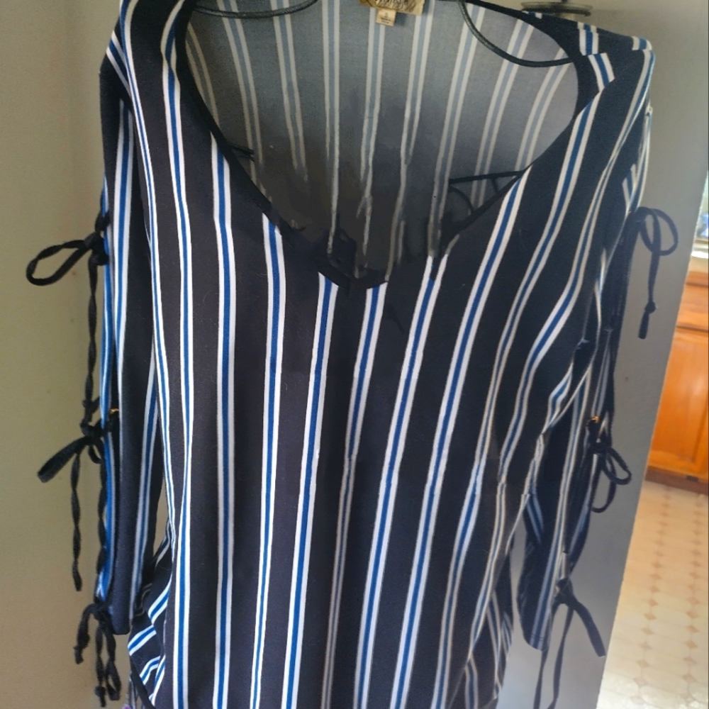 Women's long sleeve tie sleeve blouse. Black with white and blue stripes. Small.